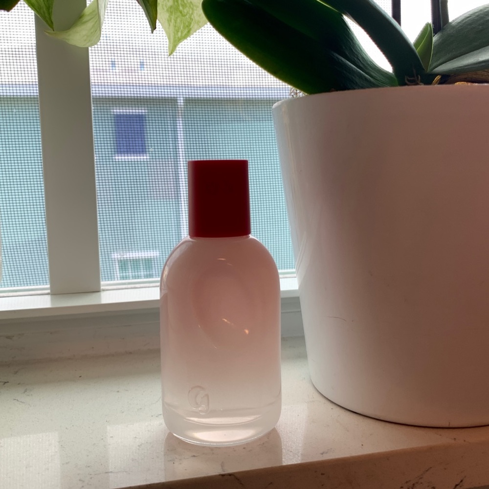 COPY - Glossier YOU Perfume